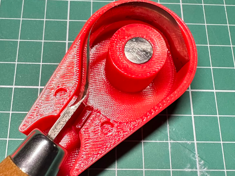 3D-printable sheath for your spoon carving knives.