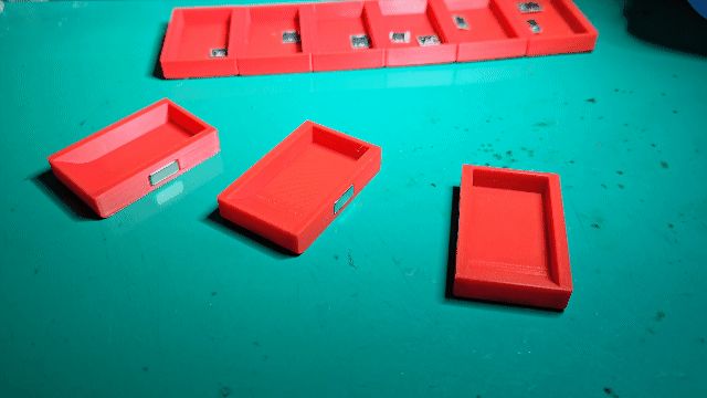 Small parts tray - Easy access - Modular