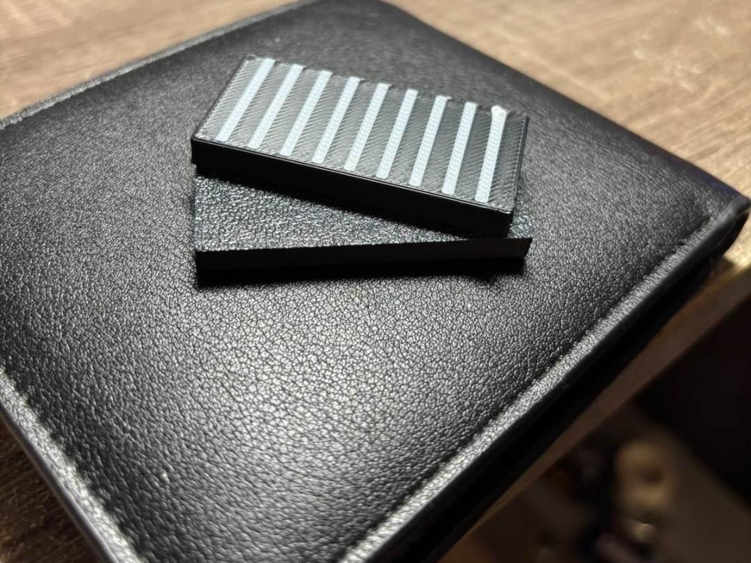 CLICKY TACTICAL SMOOTG FIDGET SLIDER