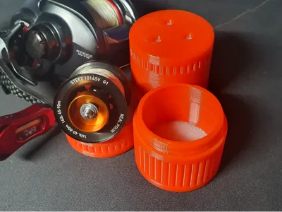 Daiwa 34 mm spool case.