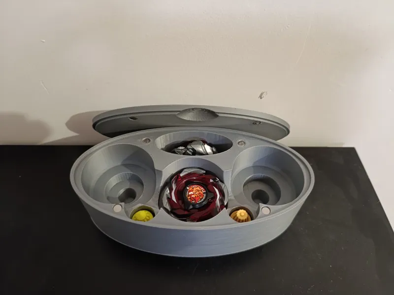 Beyblade magetic deckbox