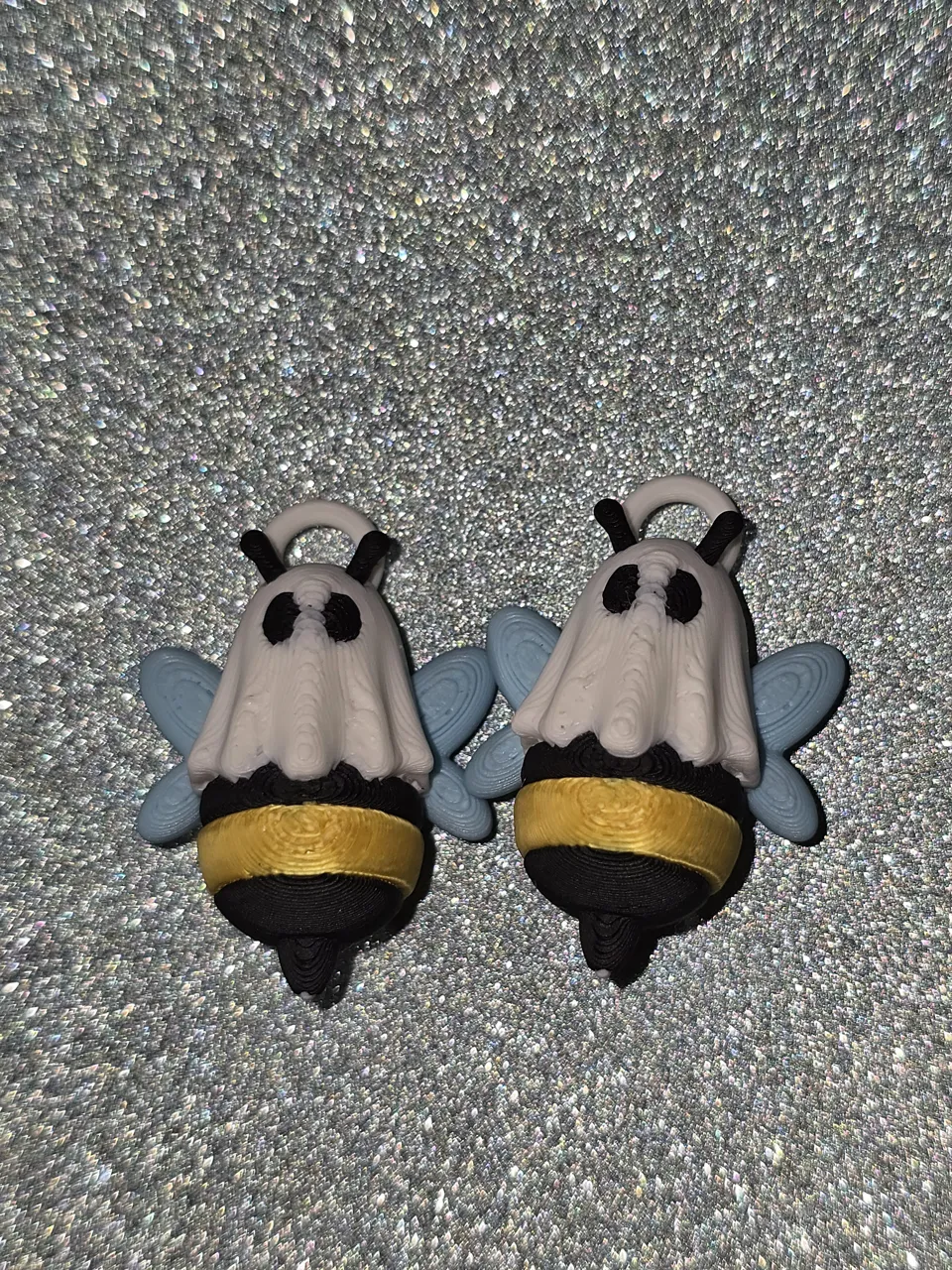3D BOO BEE Earrings/Keychain view 3