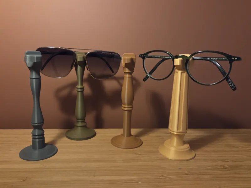 Classic Glasses Holders