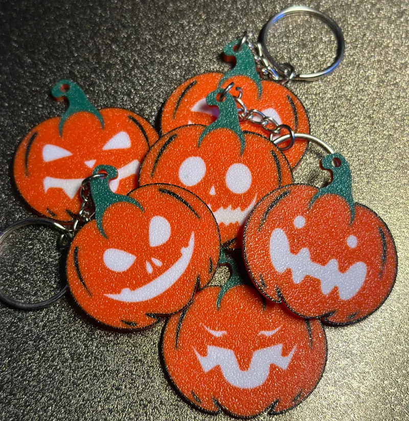 halloween pumpkin keychain