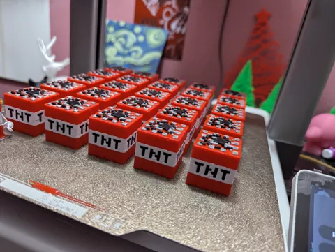 Keychain TNT Minecraft (MINI) view 2