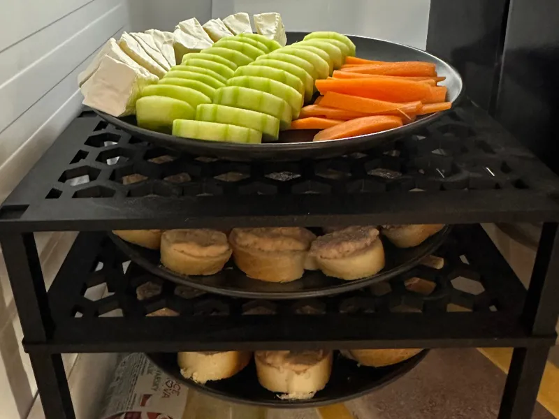 Party Plate Tower