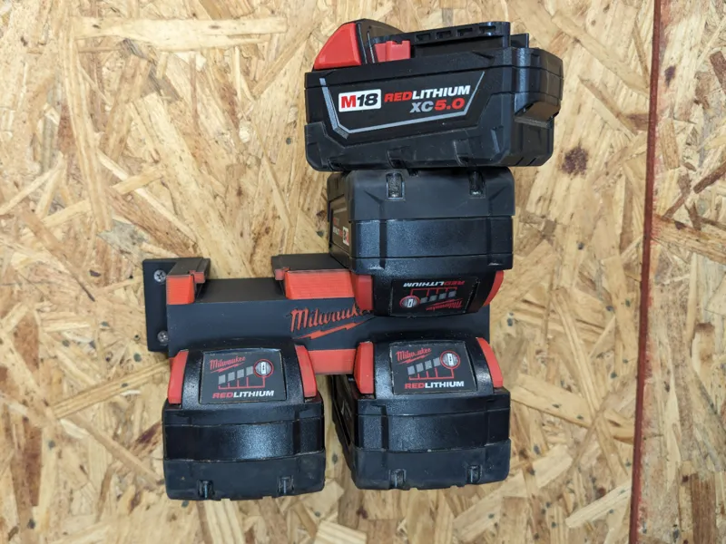 Milwaukee M18 battery 4x Packout wall mount