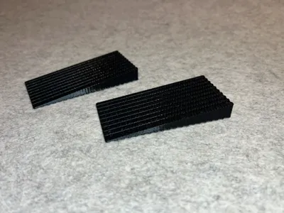 Leveling wedge