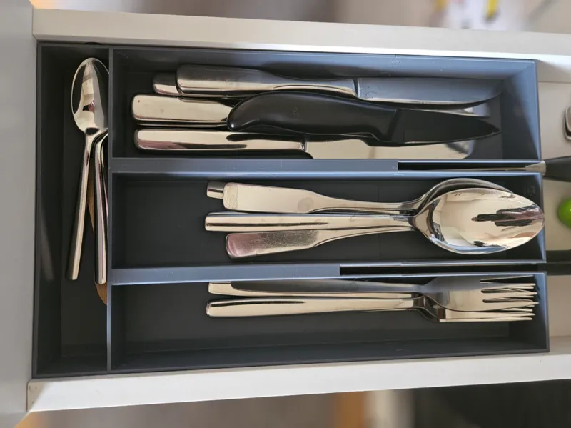 Silverware Tray for 183 mm Drawers – 3-Part Design