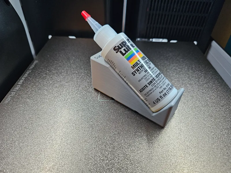 4 oz super lube gridfinity angled mount