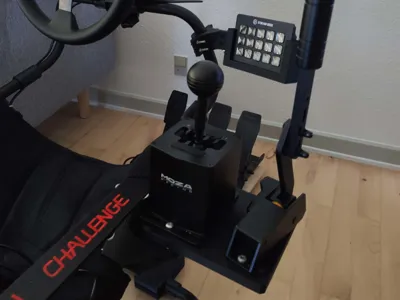 Moza Shifter & E-break mount - playseat challenge