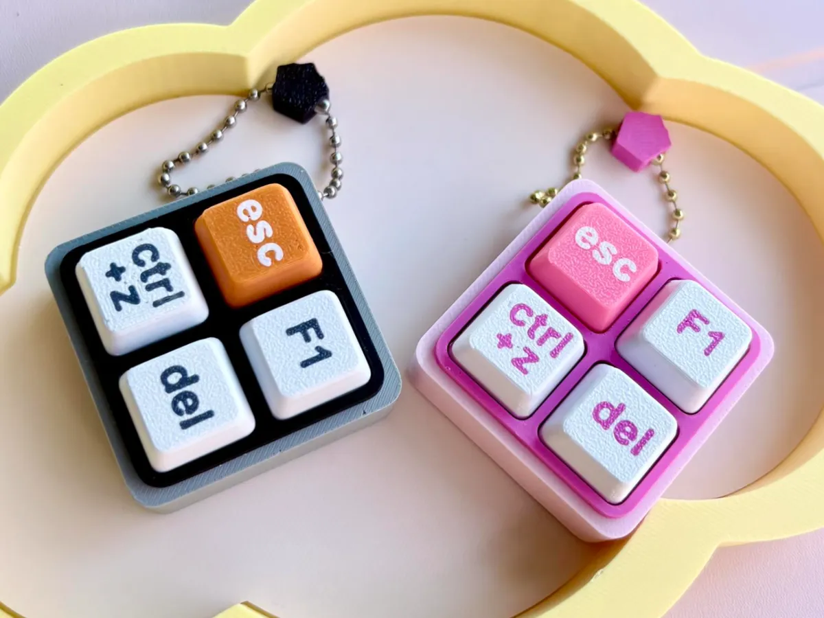 Llavero Fidget De Teclado Con 4 Botones Y Luces – Juguete Antiestrés Portátil Para Adultos Y Niños