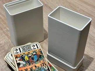 Customizable generic card box