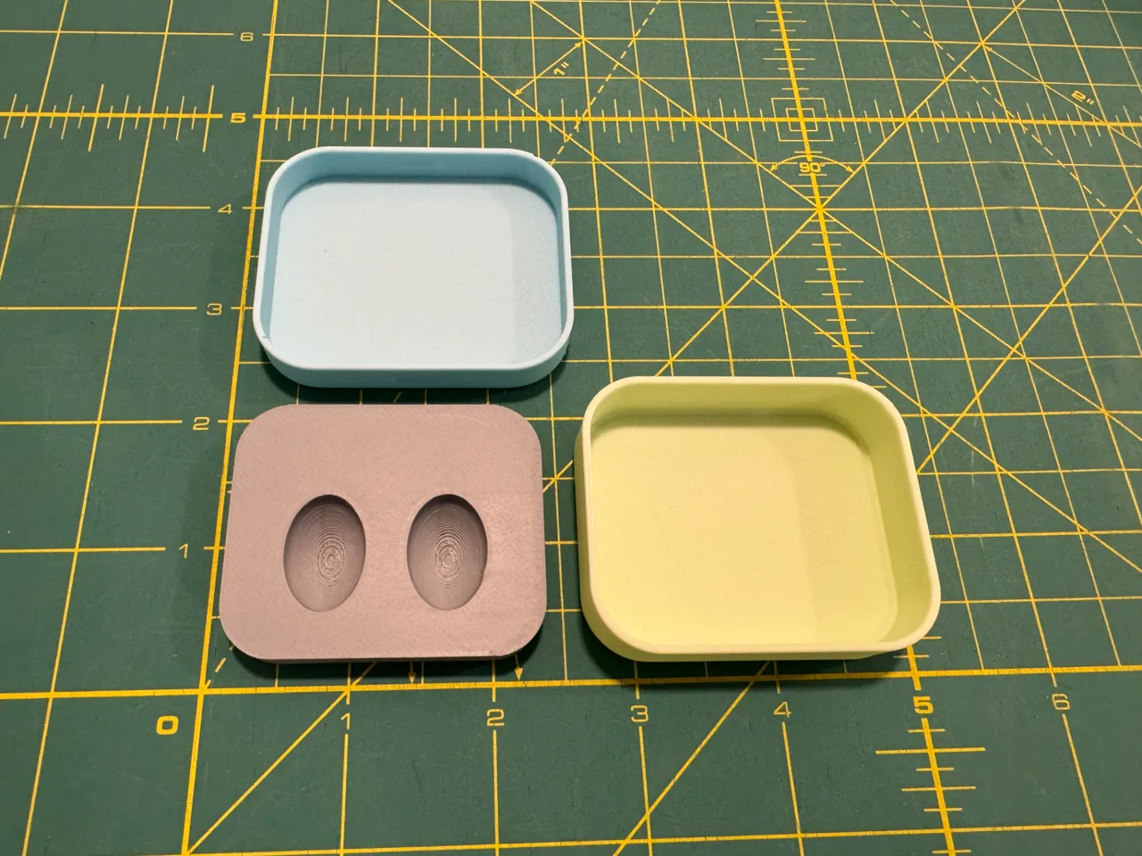 Gift box for Easter egg earrings view 2