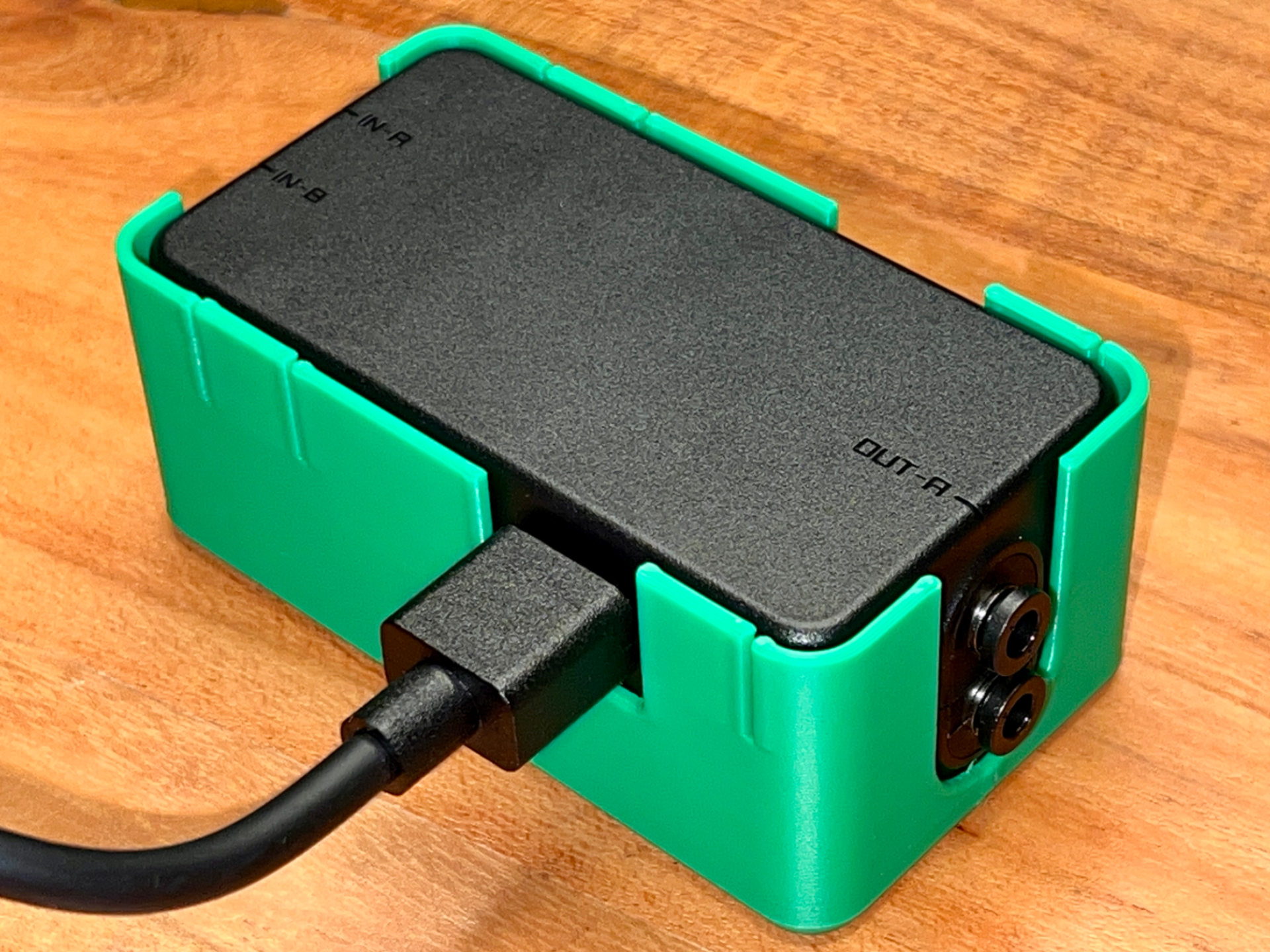 Filament track switch, wall mount, universal mount