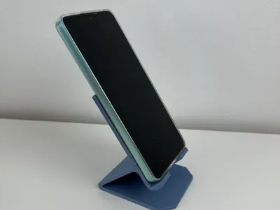 Phone Stand – Minimalist and Stable Holder
