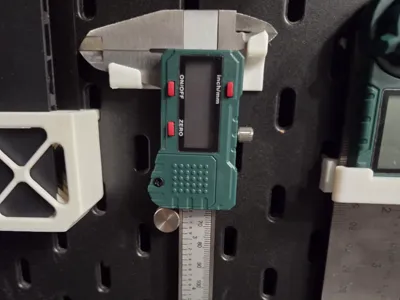Skadis Caliper Holder