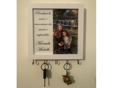 Keychain Frame for Photos and Hueforge