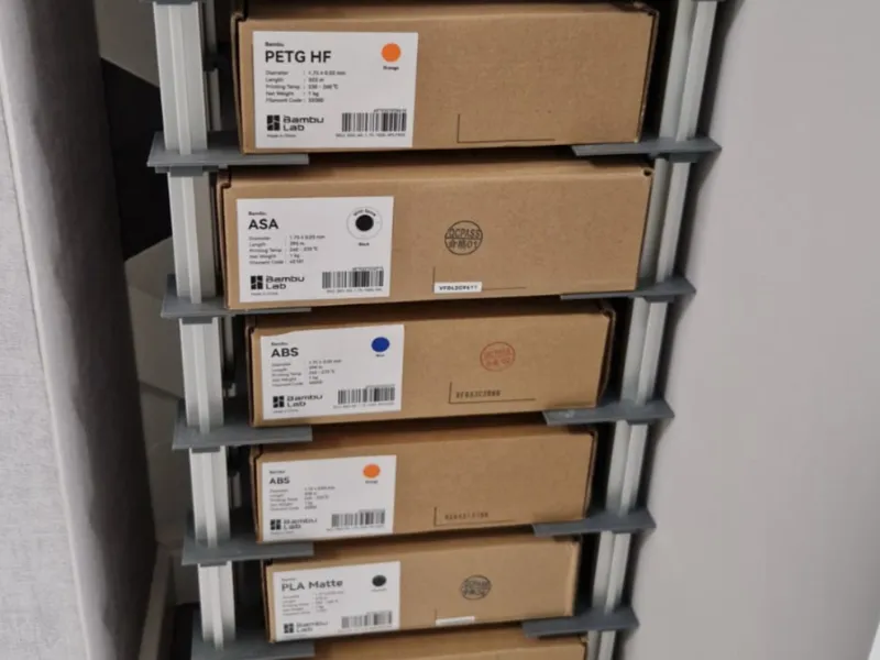 Filament Shelf from leftover aluminum profiles