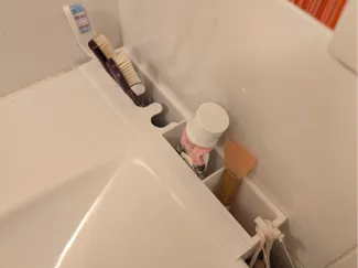Side-Sink Toothbrush holder 