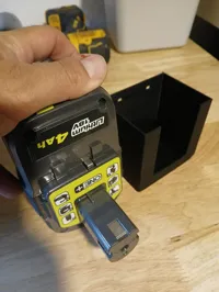 Support batterie Ryobi pour mur nid d'abeille — photo 2