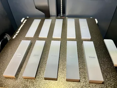 Spacer 1-10mm with label, scalable