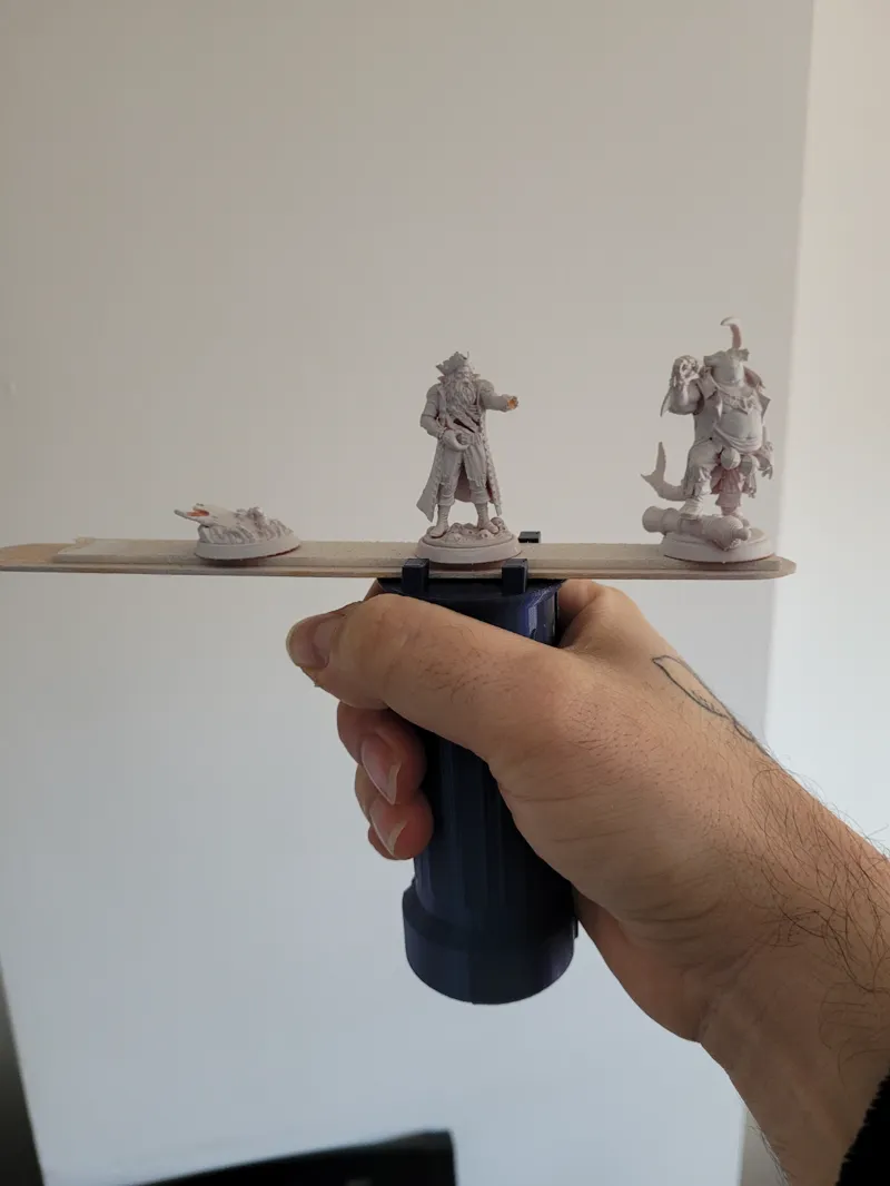 Miniature Holder FAST IN and OUT for painting