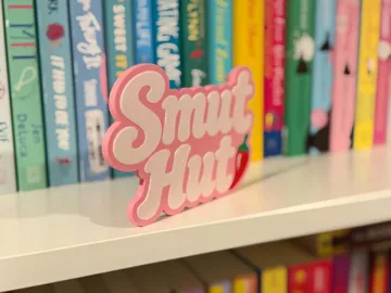 Estante o repisa: Smut Hut – Bookish Shelf Sign — vista de referencia 4