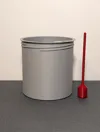 Planter with water level indicator