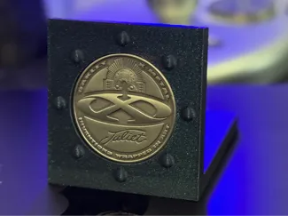 Oakley X-Metal Coin Stand