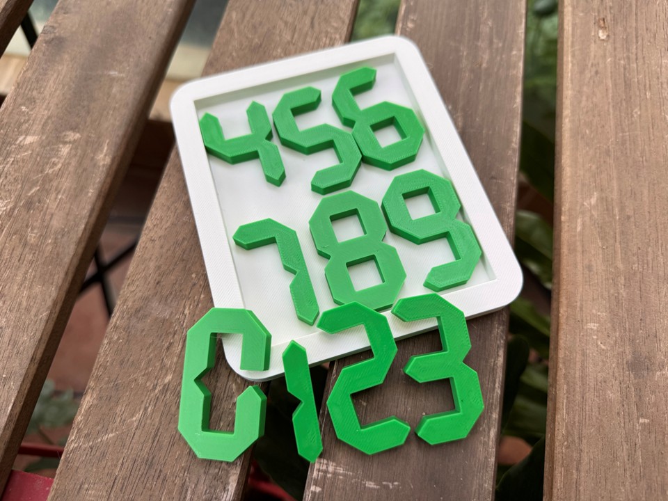 Miniatura 2 do modelo 3D 烧脑数字拼图-挑战1小时将所有数字拼图盒中（请勿提前看答案）