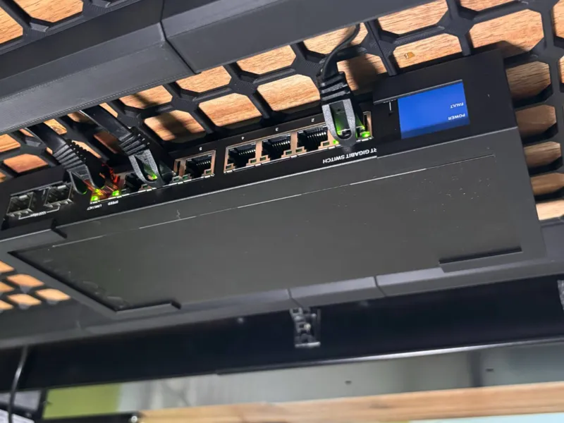 Opengrid bracket item holder Linksys LGS310C