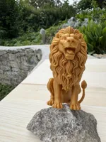 Figurine de lion réaliste — photo 2