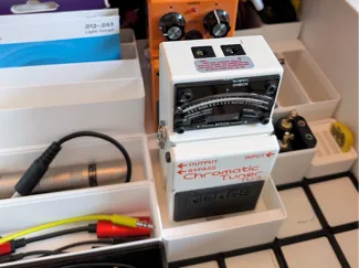 Gridfinity Guitar Pedal Holder