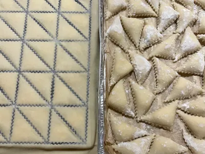 Ravioli & Dumpling Maker Form (Triangle Pockets)