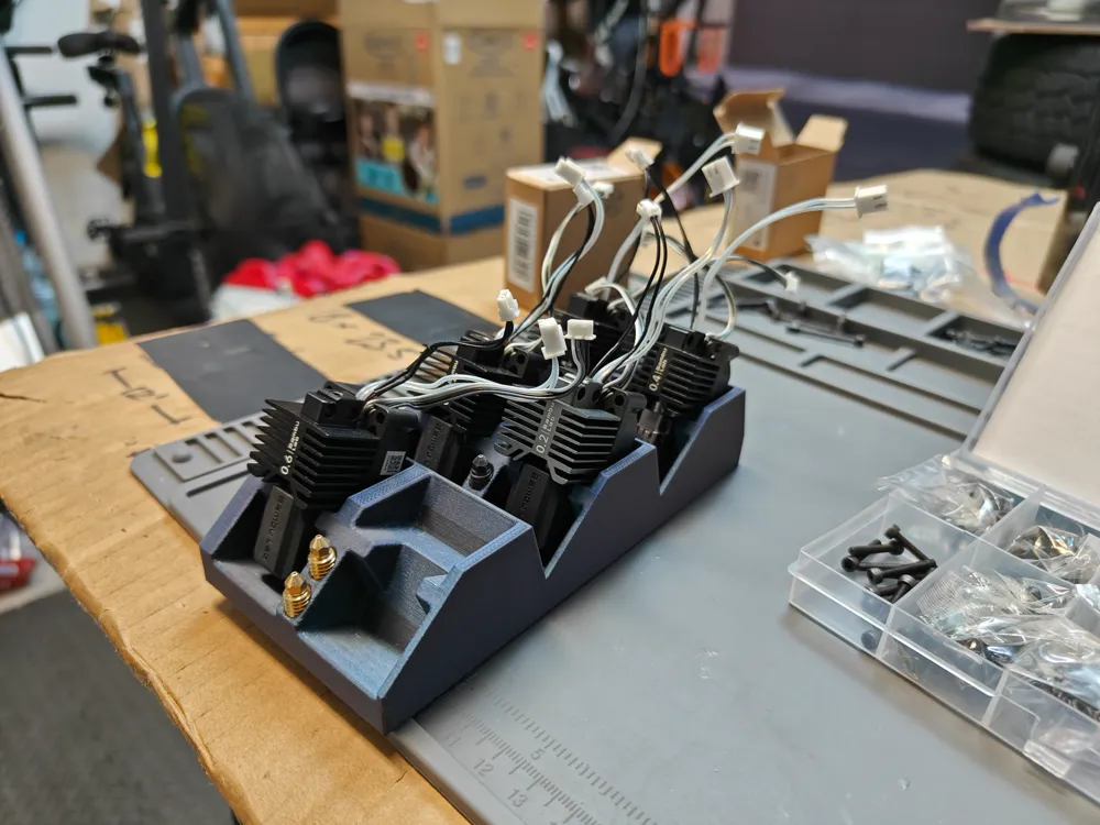 Spare Hotend holder by YEETY MC3D PRINT TECH - MakerWorld