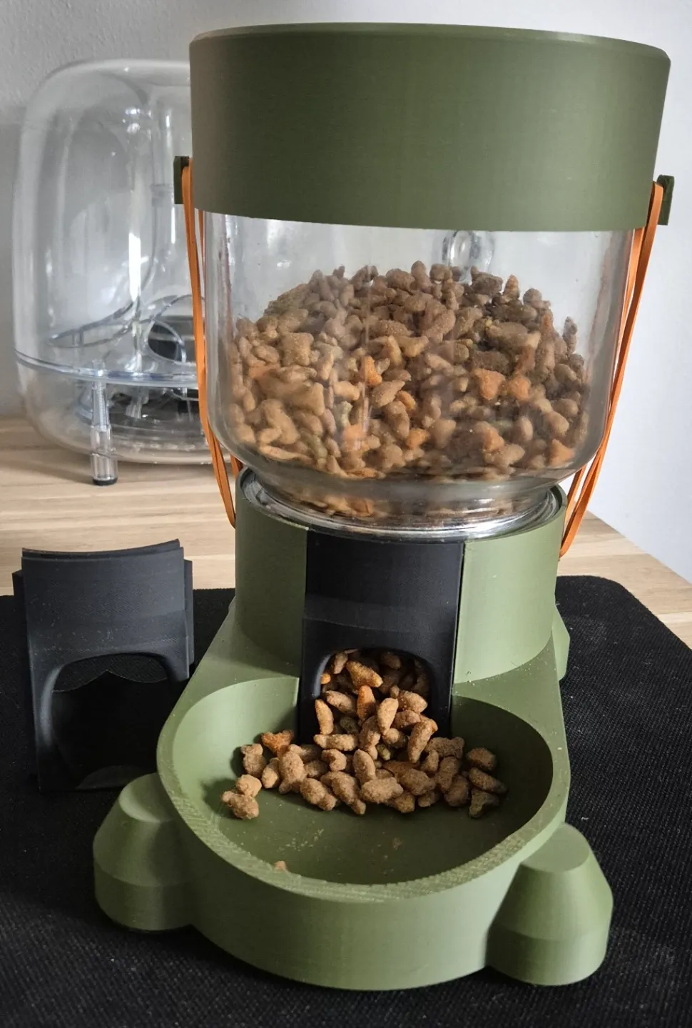 Cat feeder - gravity - Free 3D Print Model - MakerWorld