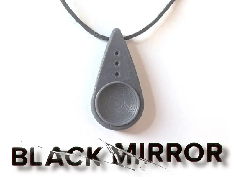 Black Mirror (Bete Noire episode) Pendant
