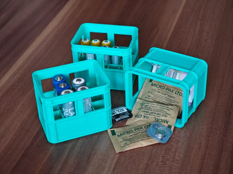 One-part stackable battery crate