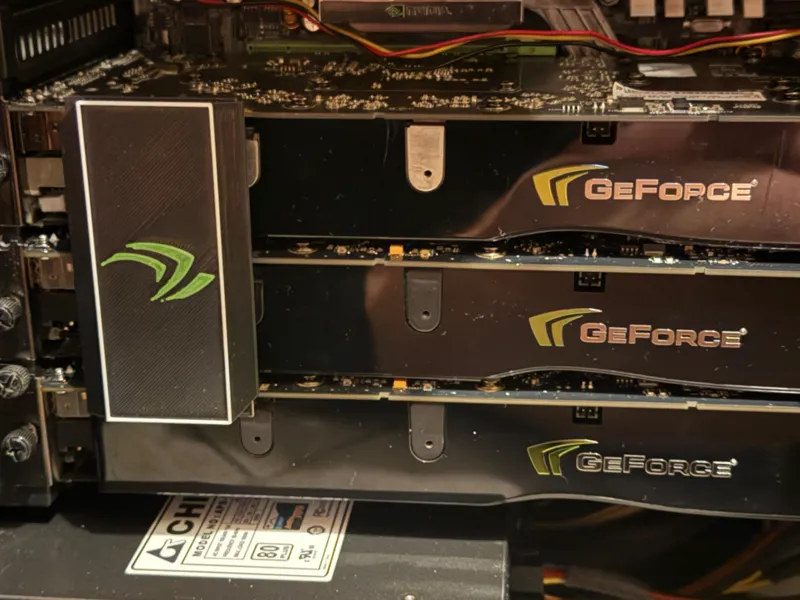 Nvidia Triple- SLI Bridge Cover 
