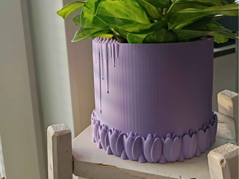 Cake planter