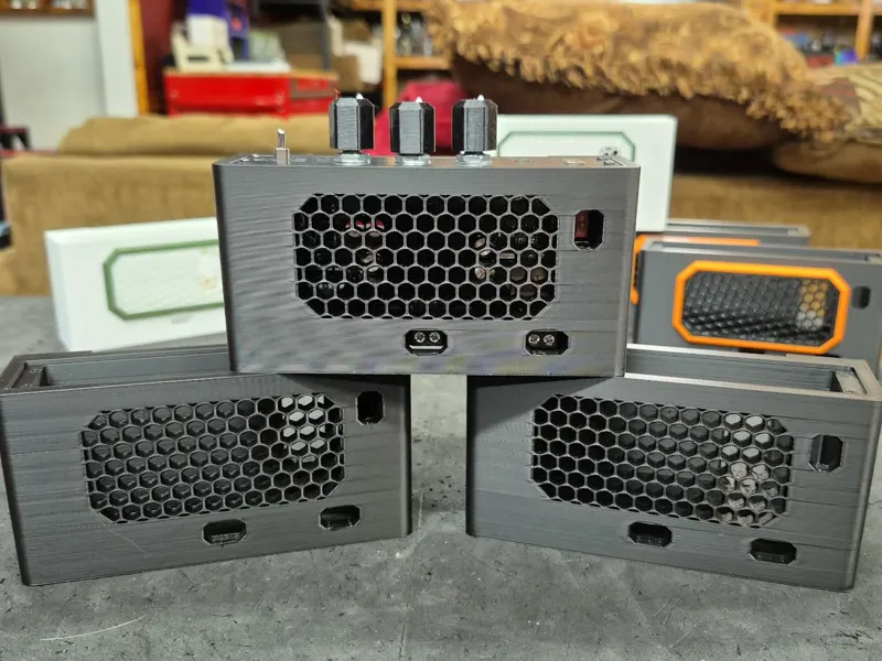 TW100U 1 Piece Amp Case