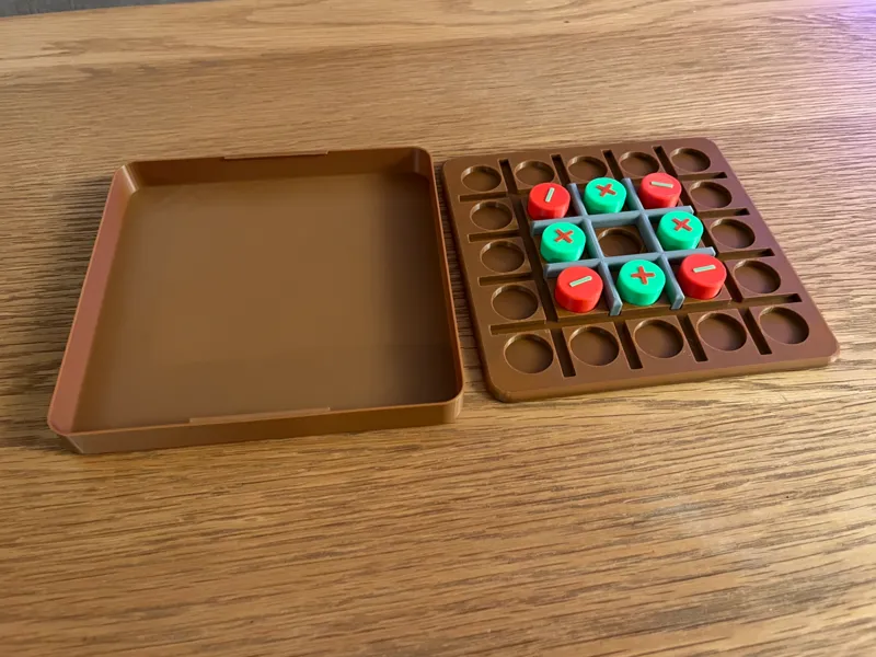 Moving Tic Tac Toe / Tic Tac Two