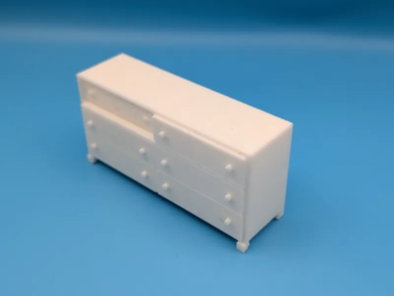 Model Dresser 1/24 scale