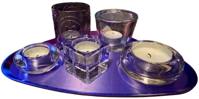Triangular candle tray
