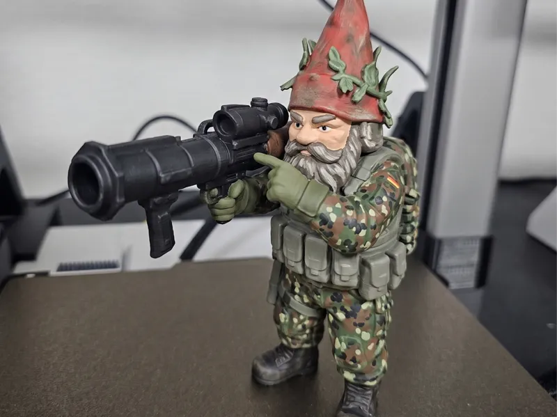 Taktischer Gartenzwerg Gnome Rocket Launcher