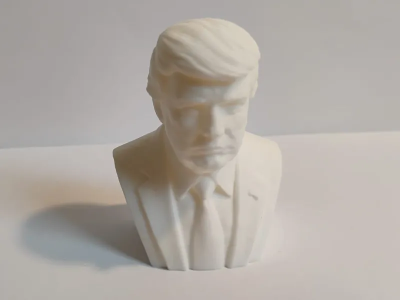 Trump Statue