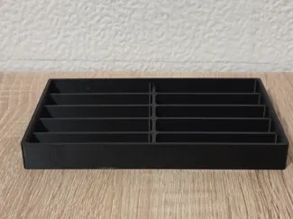 Organizer for slim cigarette pack