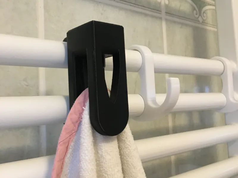 Towel holder that snaps onto a radiator!