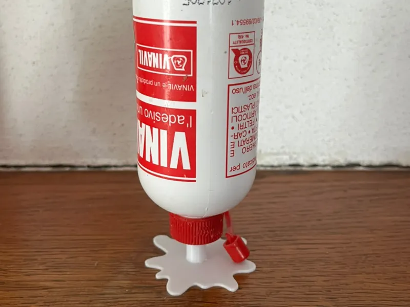 NoLoss Glue Cap–Tappo per colla vinilica capovolto
